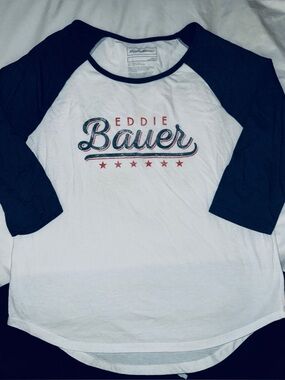 Woman’s Eddie Bauer Top